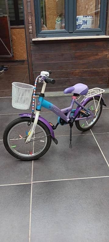 Kinderfiets meisje beschikbaar voor biedingen