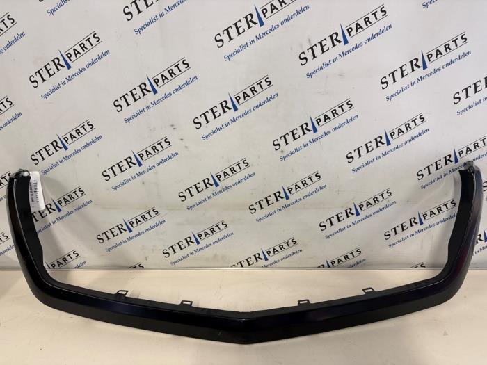 Grille Lijst van een Mercedes Sprinter (9999), Auto-onderdelen, Carrosserie, Mercedes-Benz, Nieuw, 12 maanden garantie, Ophalen of Verzenden