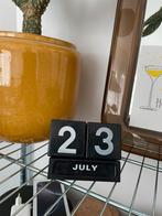 Perpetual calender vintage, Ophalen