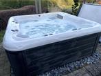 Jacuzzi WELLIS, Tuin en Terras, Jacuzzi's, Ophalen, Gebruikt, Afdekzeil, Vast