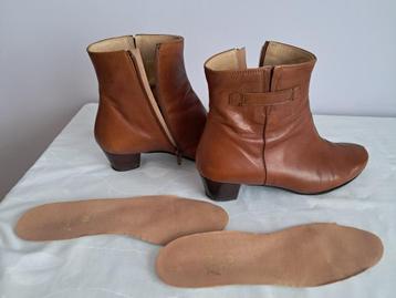 Finest roestbruine leren laarzen 39 beschikbaar voor biedingen