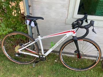Gravelfiets SRAM apex electronisch beschikbaar voor biedingen