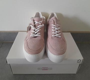 Sneakers 5th Avenue maat 42 - nieuw beschikbaar voor biedingen