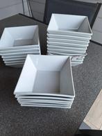 23 en 6 witte schaaltjes, 14 en 12 cm, feestdagen, Huis en Inrichting, Keuken | Servies, Ophalen, Zo goed als nieuw, Aardewerk