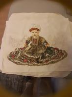 Naaidoek met kind of pop in traditionele klederdracht, Ophalen, Gebruikt, Knutselwerk