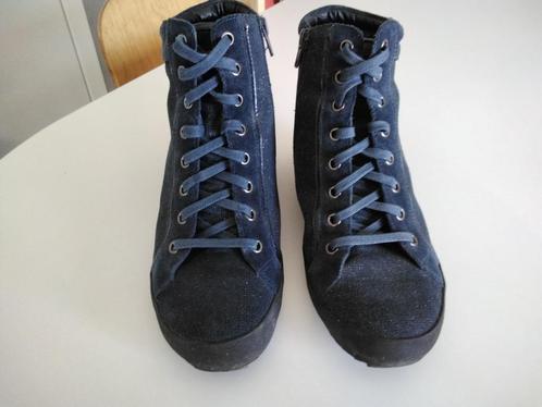 Olivier Strelli leren damesschoenen/Sneakers/PT. 39., Kleding | Dames, Schoenen, Zo goed als nieuw, Sneakers, Blauw, Ophalen of Verzenden