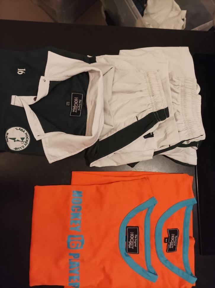 Vêtements hockey Lara, Sport en Fitness, Hockey, Zo goed als nieuw, Kleding, Ophalen of Verzenden