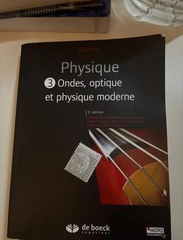 Livre de physique Ondes, optique et physique moderne beschikbaar voor biedingen