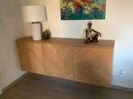 Besta dressoir, Ophalen