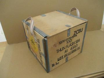 Munitiekist , kogelkist , leger army militair beschikbaar voor biedingen