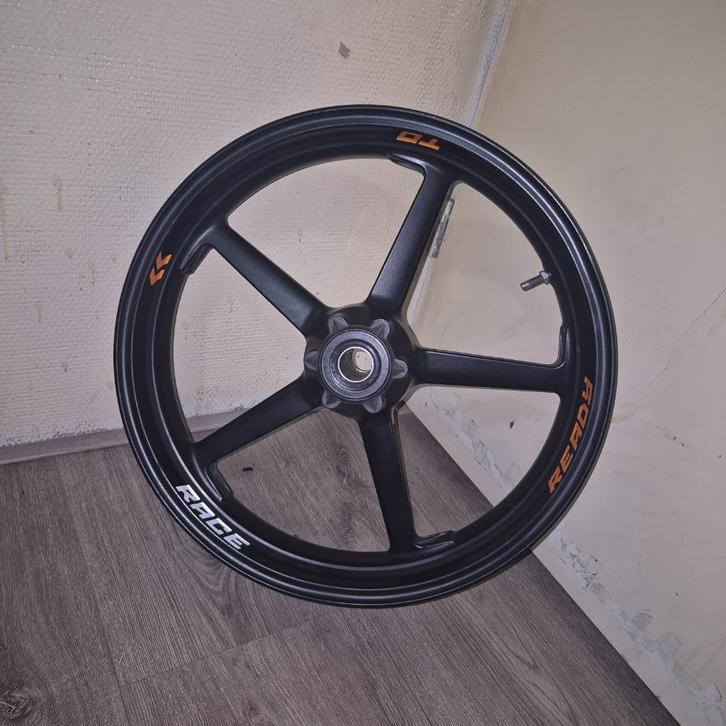 KTM 690SM 990 Superduke 2007-2012 Voorwiel Velg BREMBO, Motoren, Onderdelen | Merk-onafhankelijk, Gebruikt, Ophalen of Verzenden