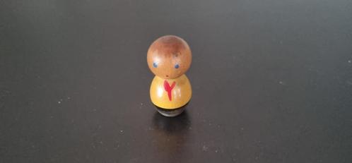 Leuke miniatuur Kokeshi, Antiek en Kunst, Kunst | Beelden en Houtsnijwerken, Verzenden