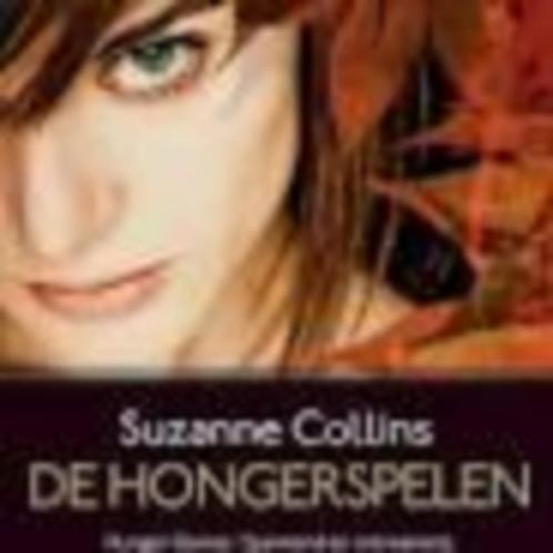 De hongerspelen Suzanne Collins deel 1  340 blz, Boeken, Fantasy, Zo goed als nieuw, Ophalen of Verzenden