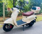 Scooter Venesi Zoë 50cc B-klasse, Fietsen en Brommers, Brommers | Overige merken, Ophalen, 50 cc, Venesi, Klasse B (45 km/u)