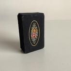 Vintage petit point doosje met drukknopje, Ophalen of Verzenden