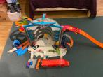 Mega City Garage Hotwheels, Kinderen en Baby's, Speelgoed | Racebanen, Racebaan, Ophalen of Verzenden, Zo goed als nieuw, Hot Wheels