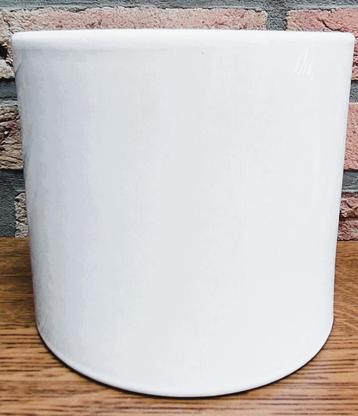 Pot de fleurs - poterie - écru - 5€