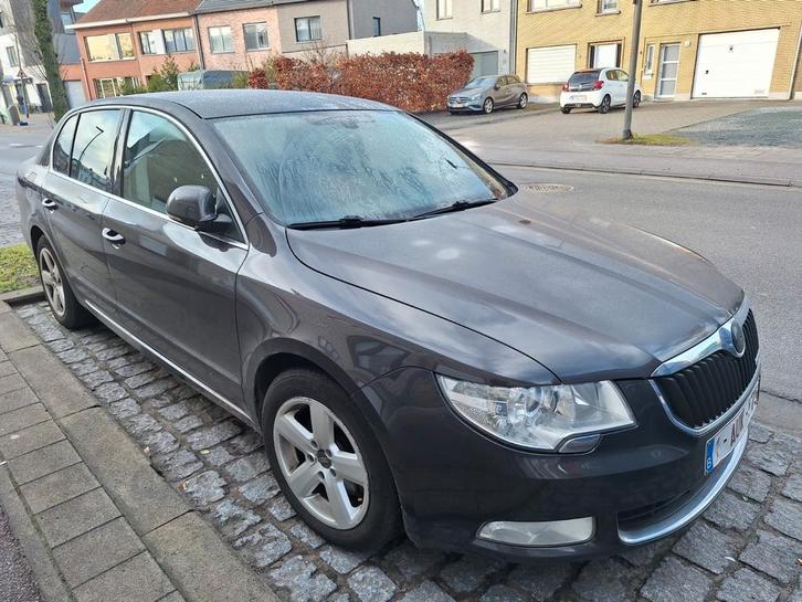 Skoda Superb 16 TDI Diesel, Autos, Skoda, Particulier, Superb, Diesel, Enlèvement ou Envoi