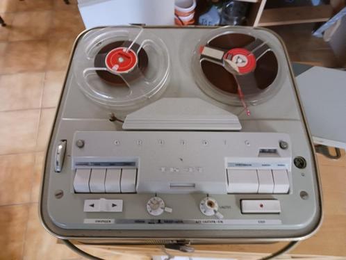 Vintage - Grundig TK-41 Buizen bandrecorder., Audio, Tv en Foto, Bandrecorder, Bandrecorder, Met stofkap, Met banden, Ophalen of Verzenden