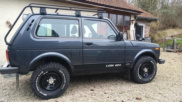 Lada Niva 4x4 - 11/2019 - 17 000 km, Autos, Lada, Particulier, Niva, 4x4, Essence, Euro 6, SUV ou Tout-terrain, 3 portes, Boîte manuelle