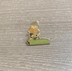 PIN - US SANFLORAINE - FOOTBALL - VOETBAL, Verzenden, Gebruikt, Sport, Speldje of Pin