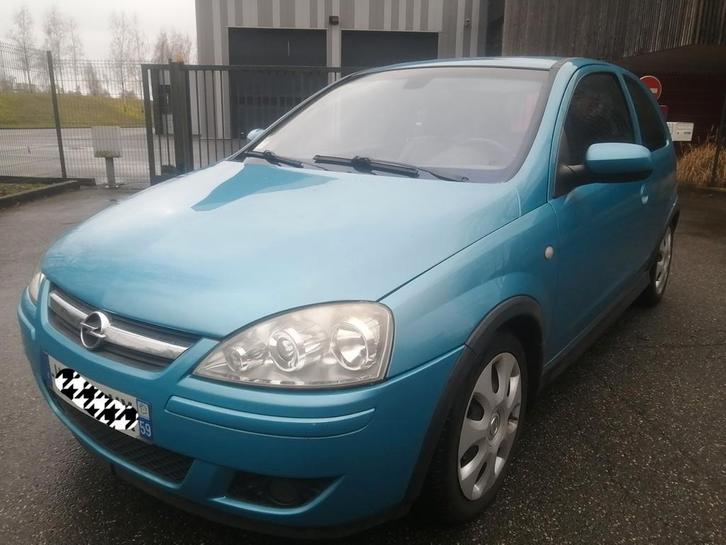 Opel corsa C 1.0l automatique, Auto's, Opel, Particulier, Corsa, Airbags, Airconditioning, Centrale vergrendeling, Elektrische buitenspiegels