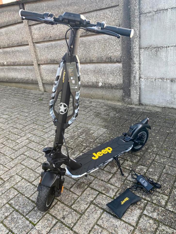Jeep JUC AS elektrische step – NIEUW, 0 km!, Fietsen en Brommers, Steps, Nieuw, Elektrische step (E-scooter), Ophalen
