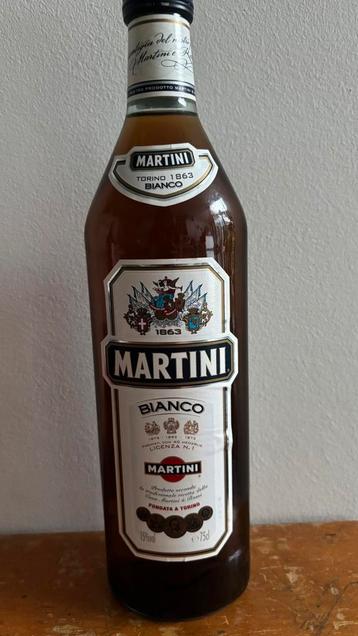 Vintage ongeopende Martini Bianco fles uit 2006 beschikbaar voor biedingen