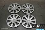 Set 15 inch wieldoppen Audi A1 GB 82A601147, Auto-onderdelen, Gebruikt
