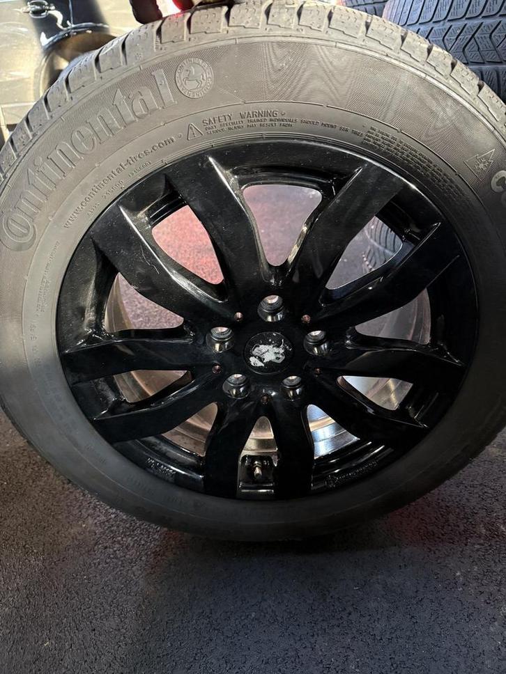 Continental winterbanden en zwarte velgen, Auto-onderdelen, Banden en Velgen, Band(en), Winterbanden, 16 inch, 205 mm, Personenwagen