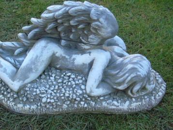 statue d une elfe endormie en pierre patinée , grand choix !