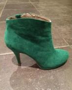 NIEUW! TAMARIS Enkellaarsjes in groen suède leder maat 38, Enlèvement ou Envoi, Vert, Boots et Botinnes, Neuf