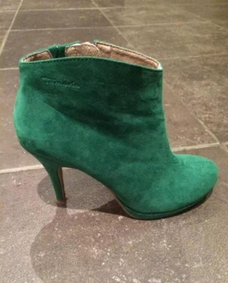 NIEUW! TAMARIS Enkellaarsjes in groen suède leder maat 38, Kleding | Dames, Schoenen, Nieuw, Lage of Enkellaarzen, Groen, Ophalen of Verzenden