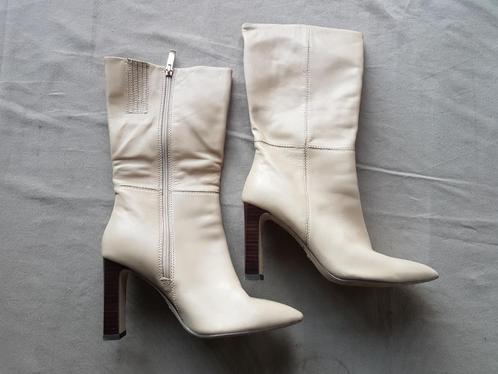 bottines Tamaris Beige taille 38, Vêtements | Femmes, Chaussures, Comme neuf, Boots et Botinnes, Beige, Enlèvement ou Envoi