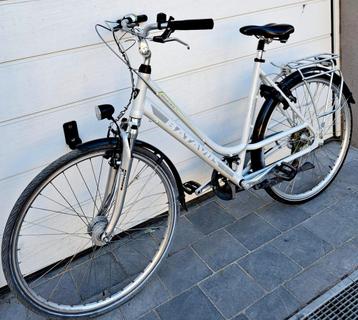 vélo de ville Batavus en très bon état beschikbaar voor biedingen
