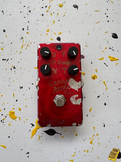 Bearfoot FX Candy Apple Fuzz Pedal, Muziek en Instrumenten, Effecten, Gebruikt, Distortion, Overdrive of Fuzz, Ophalen of Verzenden