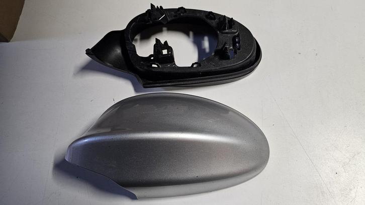 Spiegelkap links BMW 3 serie E90 E91 51167135097 Kleur Titan, Auto-onderdelen, Spiegels, BMW, Gebruikt, Herkomst onderdeel bekend