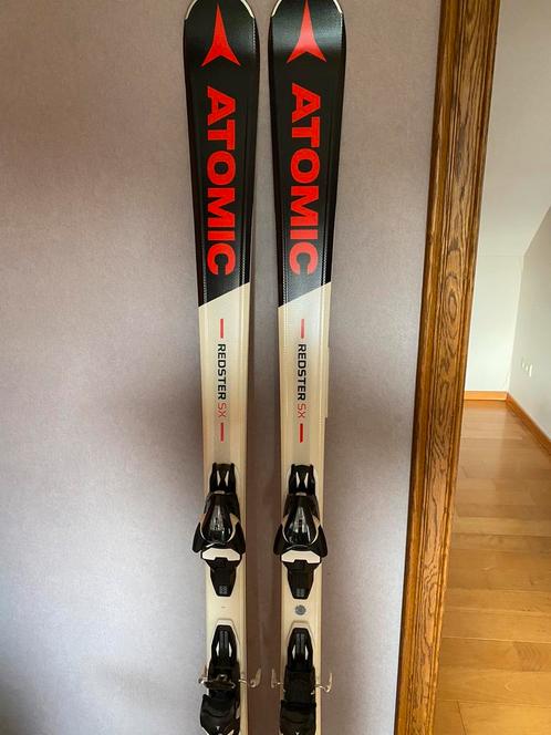 Skis Atomic Redster SX neufs, Sport en Fitness, Skiën en Langlaufen, Zo goed als nieuw, Ski's, Ski, Atomic