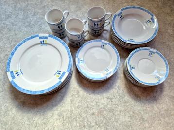 Compleet servies beschikbaar voor biedingen