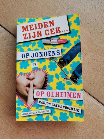 Marion van de Coolwijk - Op jongens en op geheimen beschikbaar voor biedingen