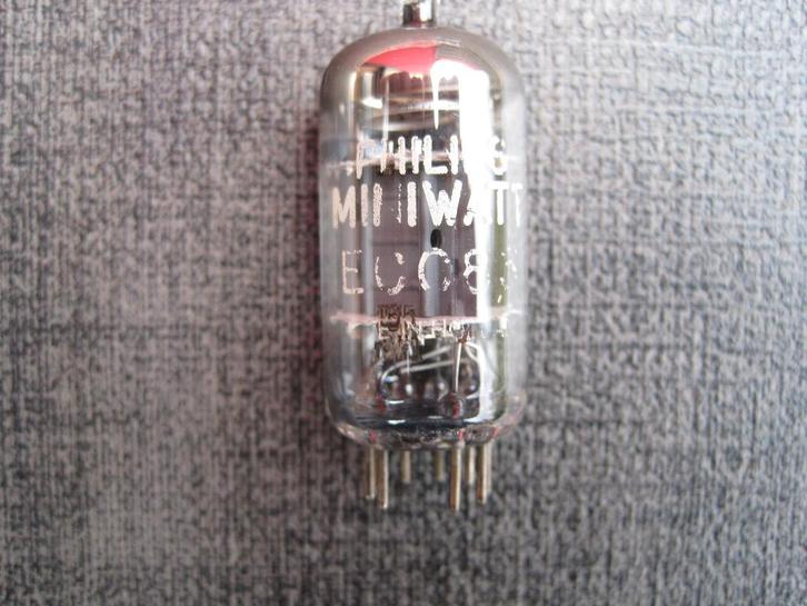 Philips Miniwatt ECC83 preamp lamp, Musique & Instruments, Amplis | Basse & Guitare, Utilisé, Enlèvement ou Envoi