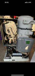 Viesmann condensatieketel, Doe-het-zelf en Bouw, Chauffageketels en Boilers, Ophalen, Zo goed als nieuw, Boiler