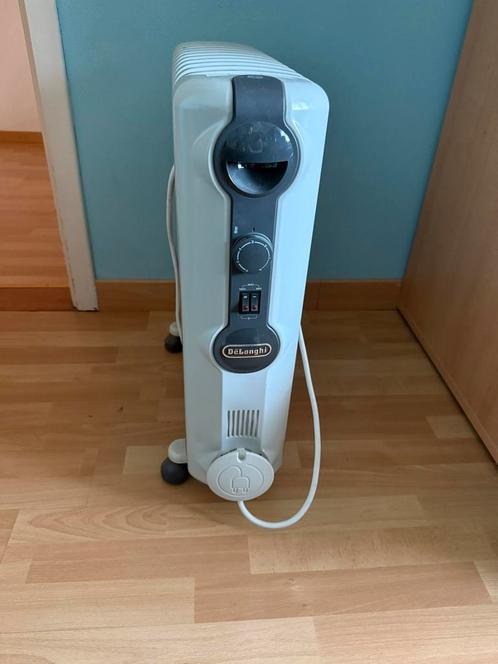 Oliegevulde Radiator - De’Longhi, Elektronische apparatuur, Overige elektronische apparatuur, Zo goed als nieuw, Ophalen