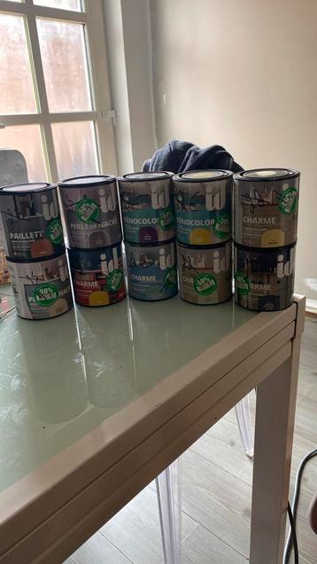 Lot de 10 petits pots de peintures ID de couleurs differente beschikbaar voor biedingen