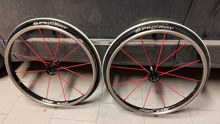 SPINERGY LX 25” rolstoel wielen, Diversen, Rolstoelen, Gebruikt, Handbewogen rolstoel, Ophalen of Verzenden