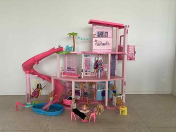 Barbie droomhuis beschikbaar voor biedingen