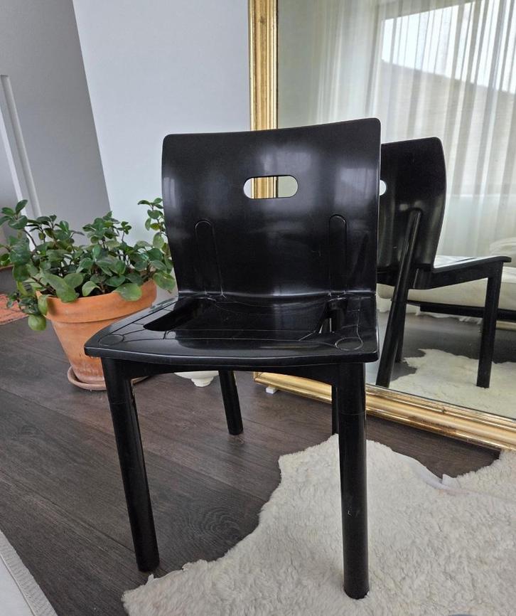 Set van 4 (of 6) iconische Kartell designstoelen model 4870, Huis en Inrichting, Stoelen, Gebruikt, Vier, Kunststof, Zwart, Ophalen