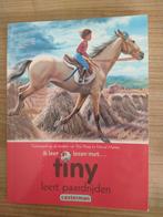 Boek Tiny leert paardrijden, Ophalen of Verzenden, Zo goed als nieuw