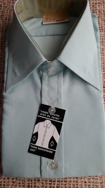 Lichtgroen hemd gecentreerd lange mouw nieuw beschikbaar voor biedingen