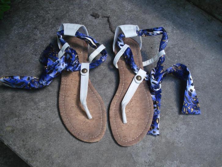 Livraison gratuite nouvelles sandales de festival de fête en, Vêtements | Femmes, Chaussures, Neuf, Sandales et Mûles, Blanc, Envoi